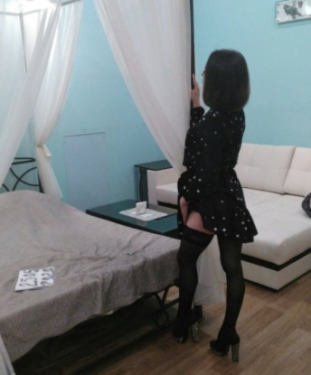 Со мной ты погрузишься в мир страсти и нежности, где ласка и экстаз станут ежедневной реальностью. 👄
Я опытная и знаю, как доставить удовольствие. Мои услуги включают классический и эротический массаж, французский и классический секс, а также разнообразные эксперименты в постели. 💕
✨ Возможности со мной бесконечны: легкий BDSM, ролевые игры, стриптиз, игрушки. Я готова подарить тебе незабываемые ощущения и исполнить твои самые потаенные фантазии. 🌟
💯 Мои клиенты оставляют только положительные отзывы о нашей встрече. Они говорят, что я умею расслаблять и приносить настоящее удовлетворение. Мои фото настоящие, а обтягивающие наряды только подчеркивают мои изгибы. 🔥
✨ Жду тебя в Москве, чтобы наши встречи стали незабываемыми моментами страсти и наслаждения. Дай мне шанс показать, что я умею и какая я по-настоящему возбуждающая. 🌹 Эвелина